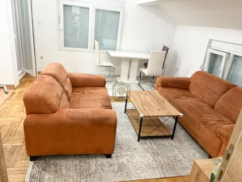 Izdavanje, dvosoban stan, 58m², Zlatica, Podgorica - image 2