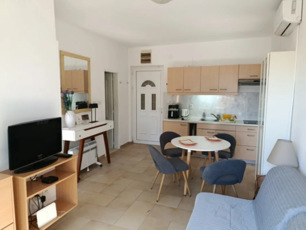 Prodaja, jednosoban stan, 33m², Herceg Novi, Crna Gora