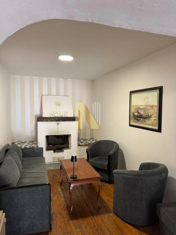 Prodaja, kuća, 300m², Ledinci, Petrovaradin