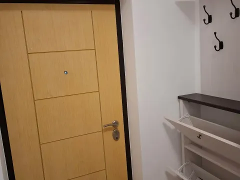 Izdavanje, dvosoban stan, 75m², Dumidran, Tivat - image 15