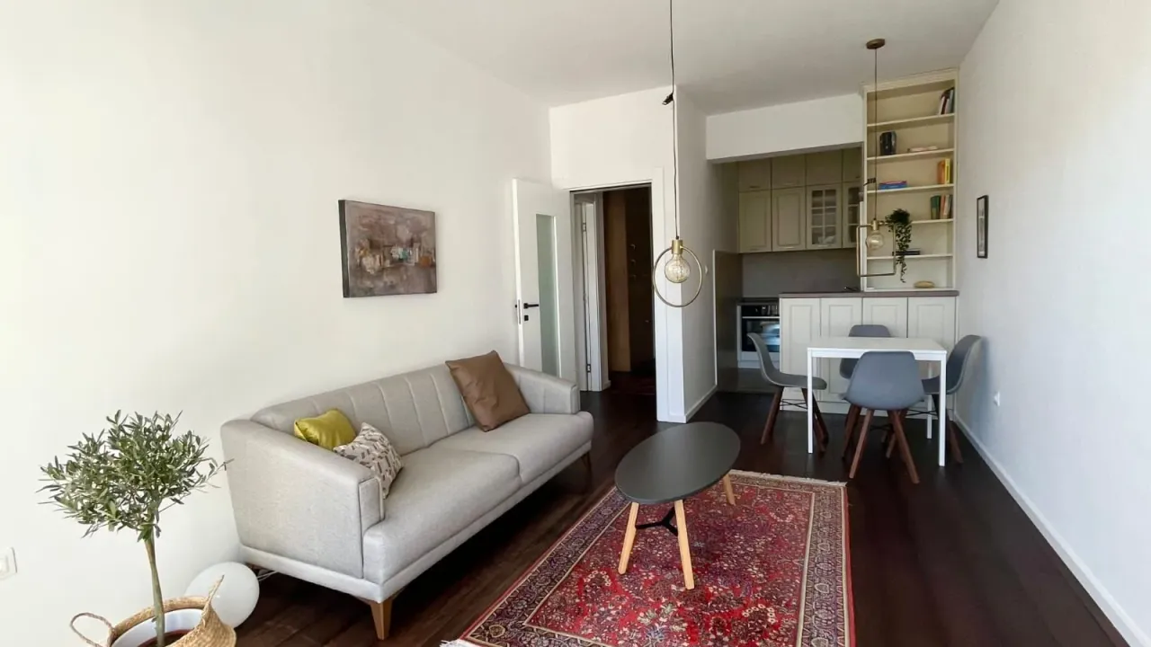 Izdavanje, jednosoban stan, 48m², Vezirov Most, Podgorica