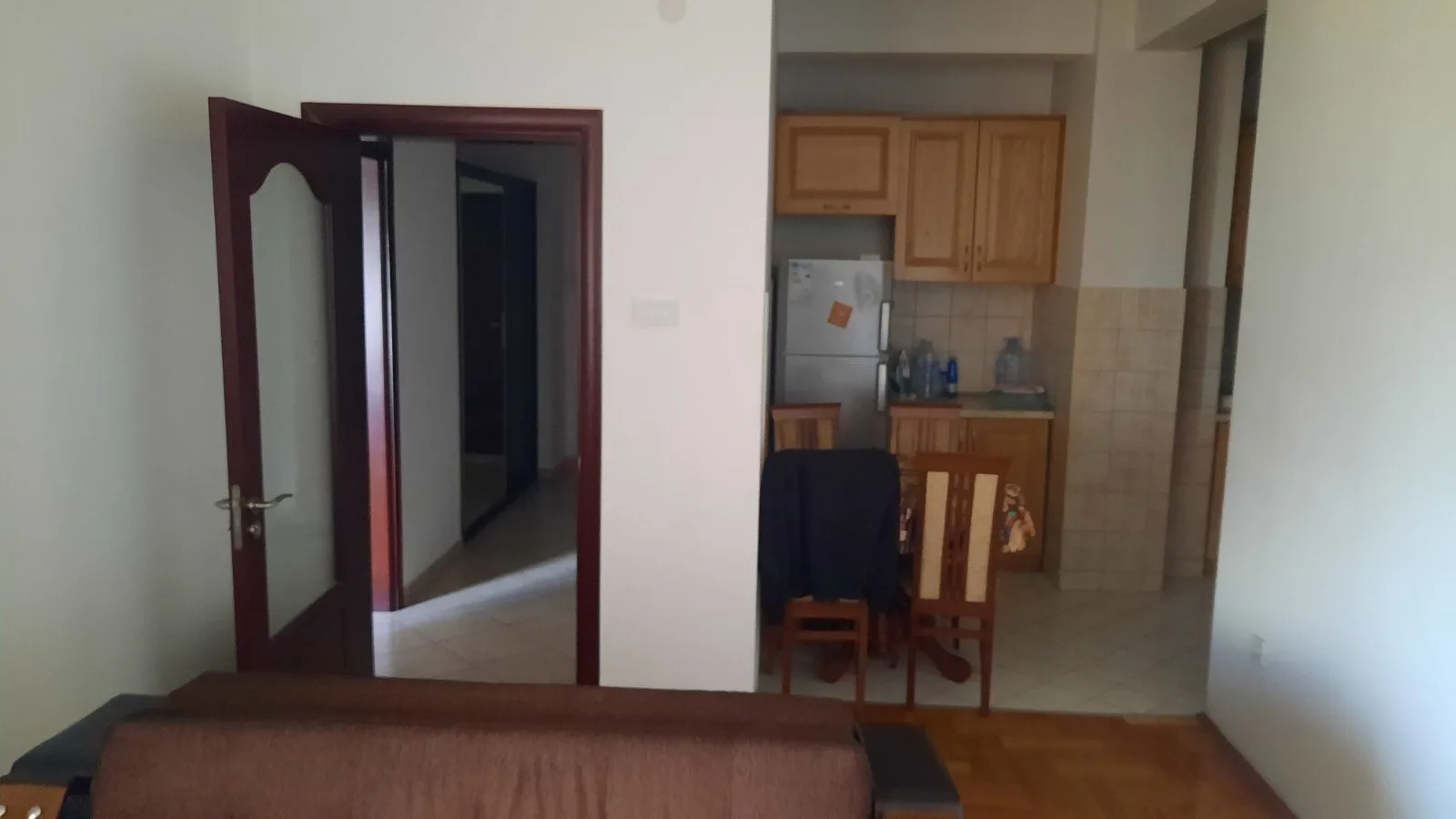 Izdavanje, dvosoban stan, 57m², 1 maj, Podgorica