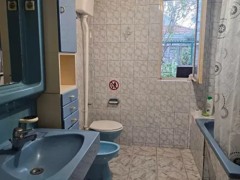 Izdavanje, jednosoban stan, 90m², Masline, Podgorica - image 11