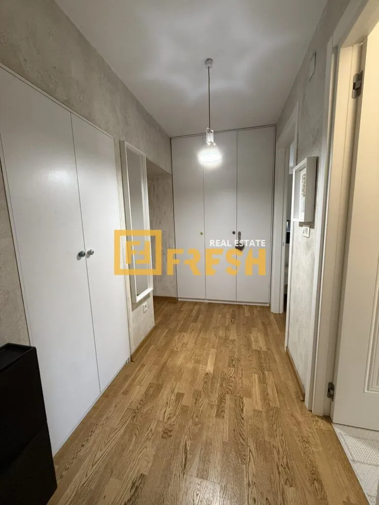 Prodaja, trosoban stan, 68m², Centar, Podgorica