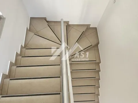 Rent, office space, 280m², Bulevar Oslobodjenja, Novi Sad Sve Podlokacije - image 2