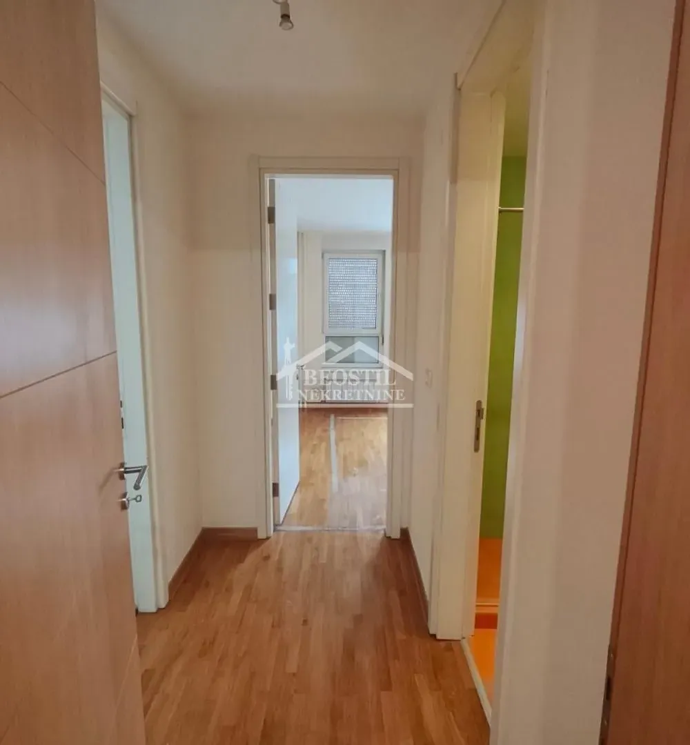 Prodaja, trosoban stan, 106m², Belvil, Beograd