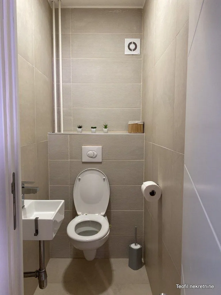 Izdavanje, četvorosoban stan, 87m², Bezanijska Kosa 2, Bežanijska Kosa Sve Podlokacije