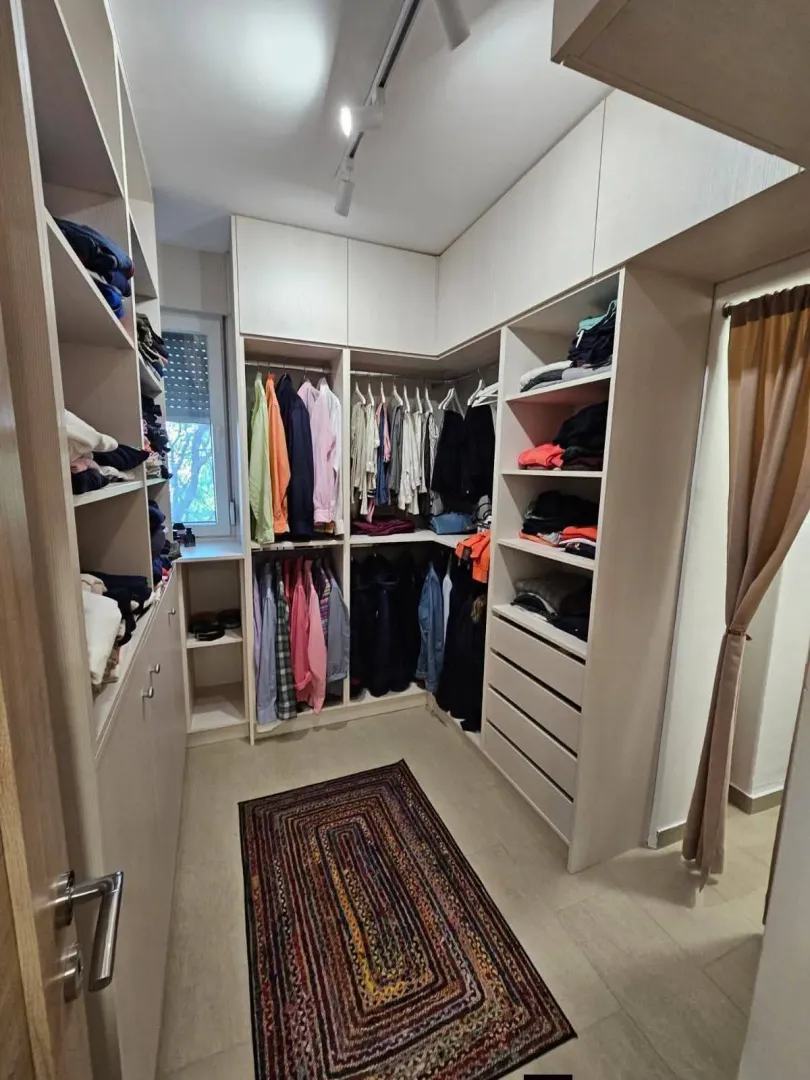 Prodaja, dvosoban stan, 95m², Drpe Mandića, Podgorica