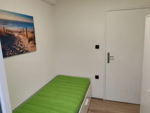 Izdavanje, dvosoban stan, 60m², Centar, Novi Sad - image 7