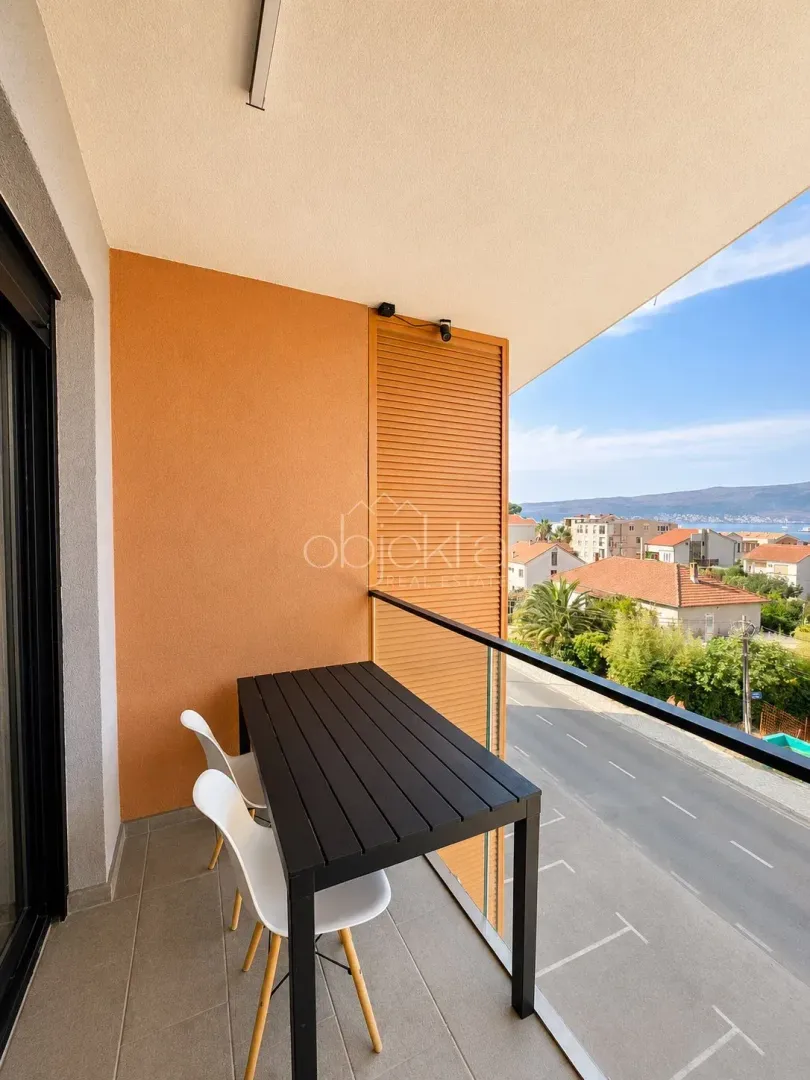 Rent, one bedroom apartment, 50m², Tivat, Crna Gora
