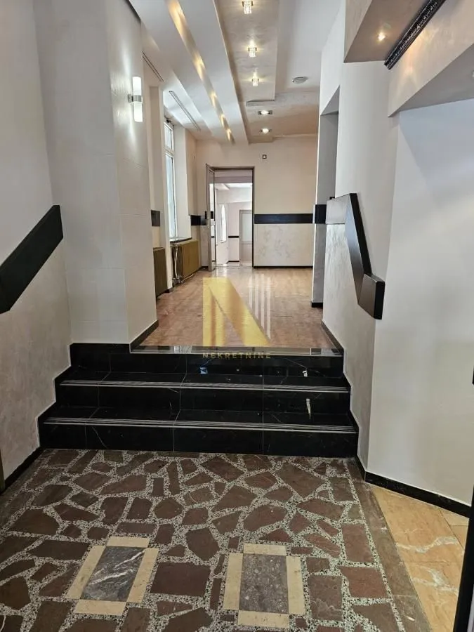 Rent, office space, 150m², Bulevar Oslobodjenja, Novi Sad Sve Podlokacije