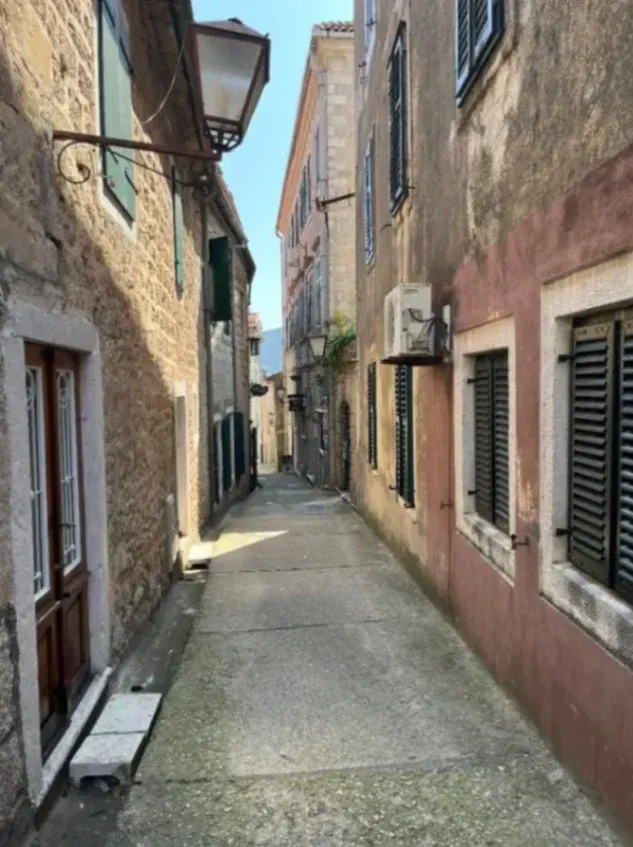 Prodaja, kuća, 240m², Stari Grad, Herceg Novi