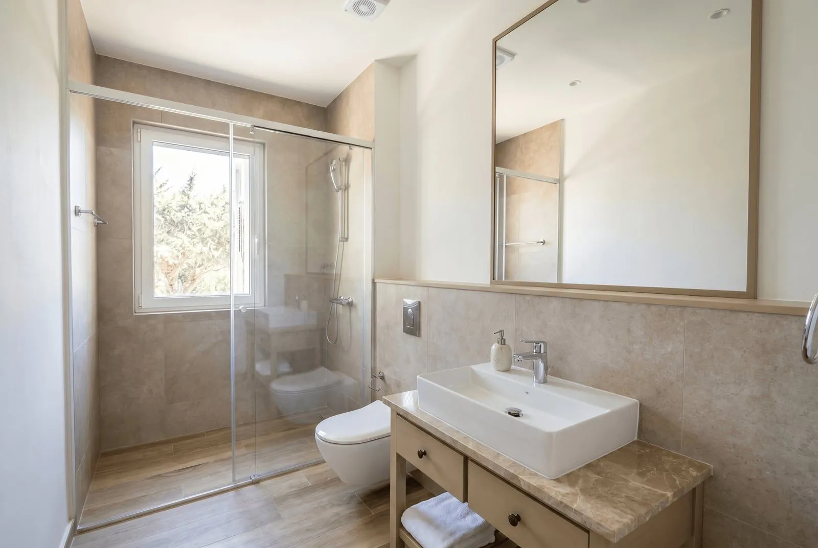 Prodaja, dvosoban stan, 69m², Tivat, Crna Gora