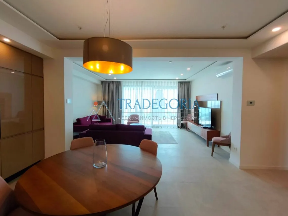 Prodaja, dvosoban stan, 107m², Bečići, Budva