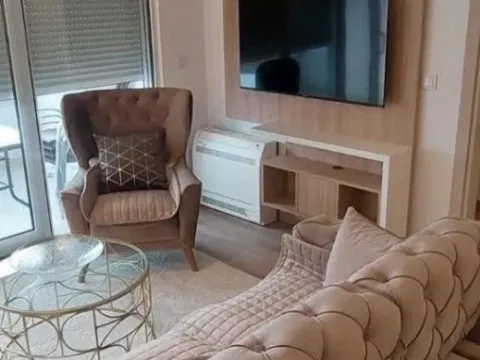 Izdavanje, dvosoban stan, 67m², Tivat, Crna Gora - image 11