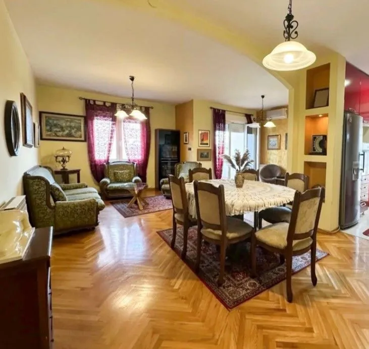 Izdavanje, dvosoban stan, 85m², Zagorič, Podgorica