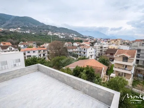 Prodaja, trosoban stan, 236m², Tivat, Crna Gora - image 19