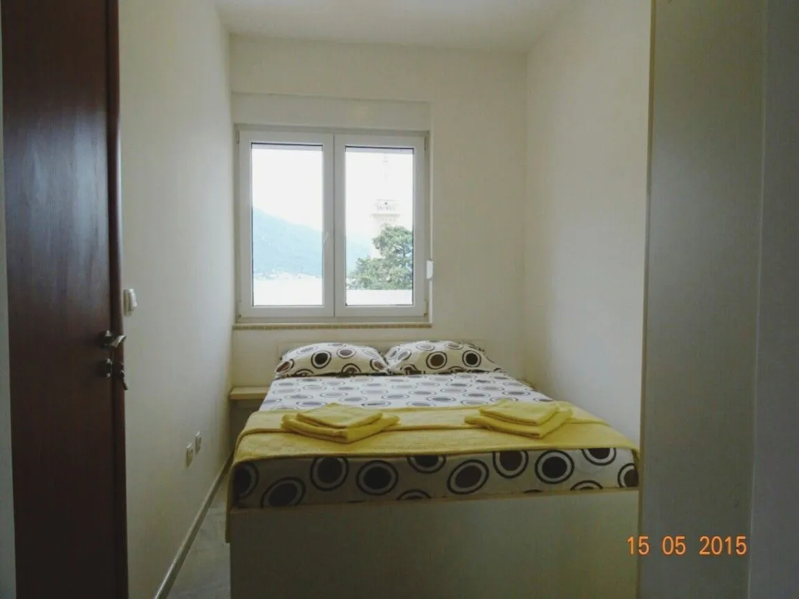 Stan-na-dan, jednosoban stan, 39m², Sveti Stasije, Kotor