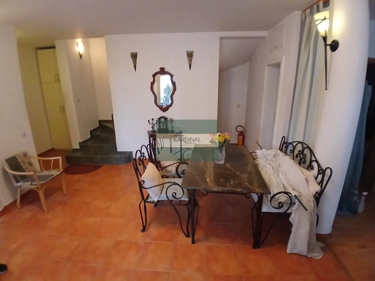Prodaja, kuća, 334m², Vašarište, Kragujevac