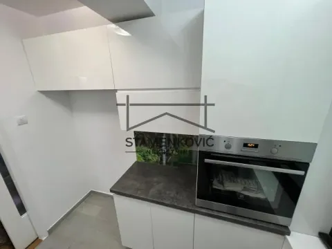 Izdavanje, četvorosoban stan, 87m², Sajam, Novi Sad Sve Podlokacije - image 6