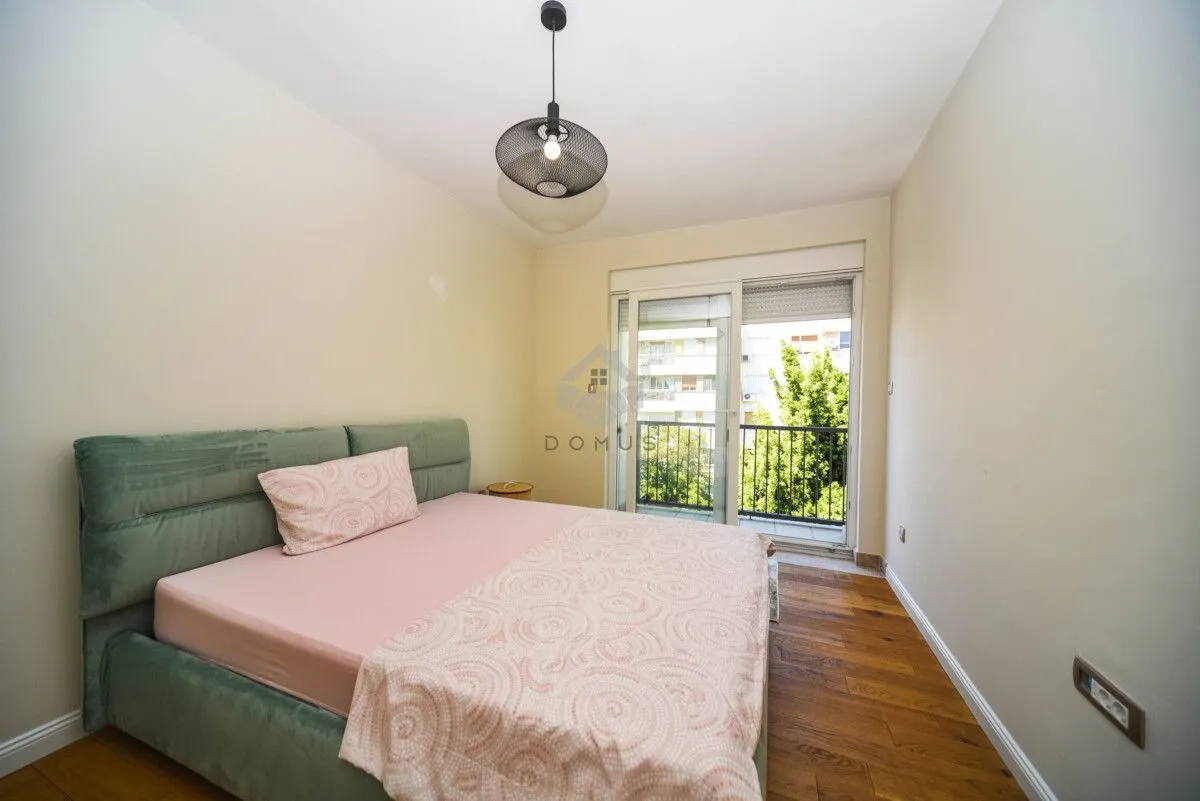 Izdavanje, dvosoban stan, 70m², Preko Morače, Podgorica