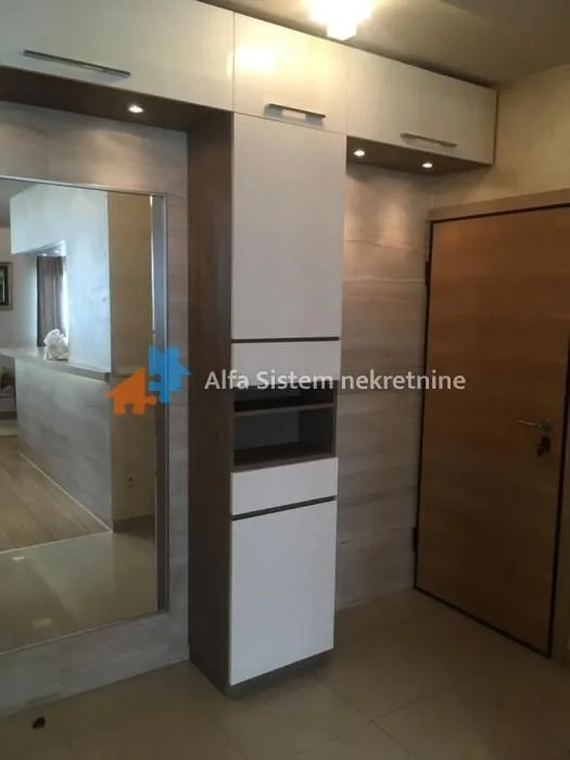 Rent, three bedroom apartment, 90m², Stari Grad, Beograd
