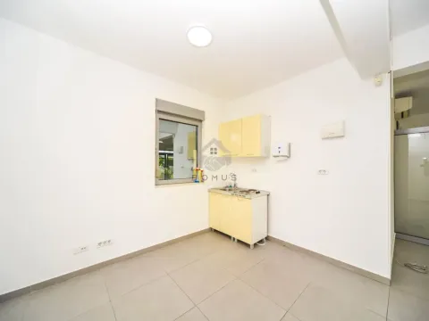 Izdavanje, poslovni prostor, 80m², Zabjelo, Podgorica - image 6