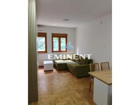 Rent, one bedroom apartment, 27m², Voždovac Sve Podlokacije, Beograd