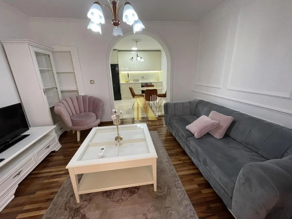 Izdavanje, dvosoban stan, 55m², Sajmište, Novi Sad
