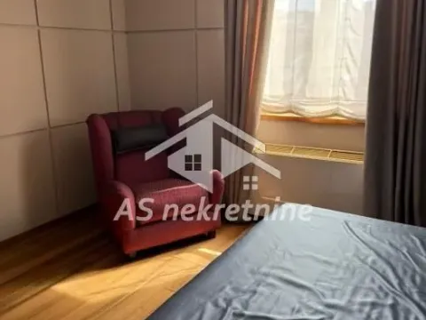 Rent, four bedroom apartment, 250m², Slavija, Vračar Sve Podlokacije - image 20