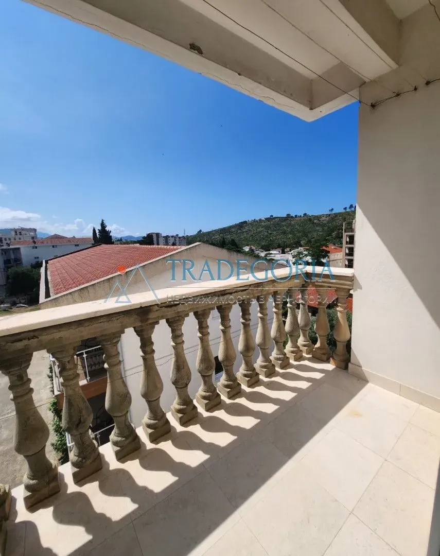 Prodaja, dvosoban stan, 57m², Sutomore, Bar