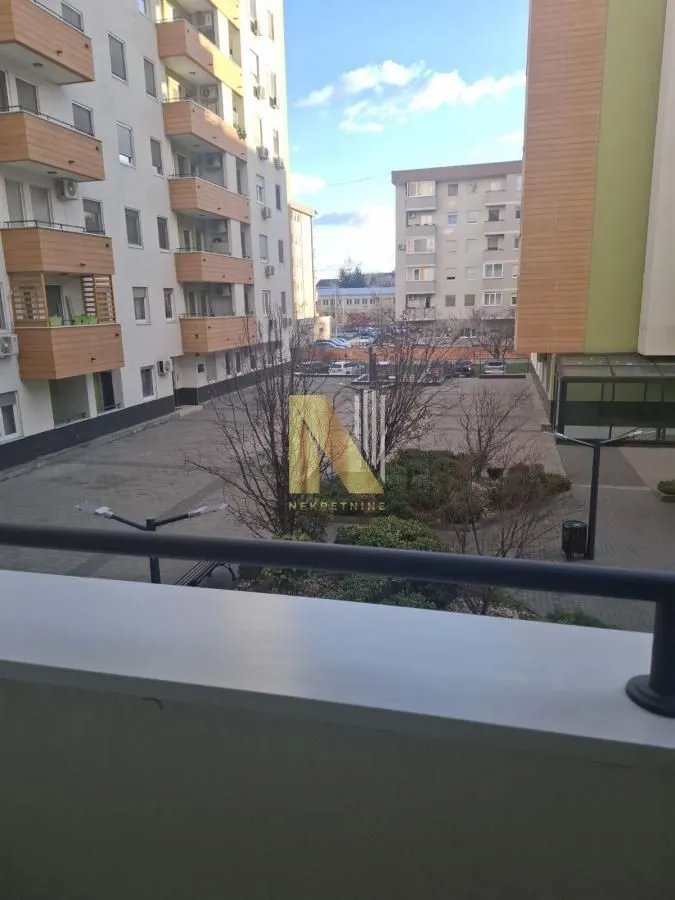 Izdavanje, jednosoban stan, 37m², Rotkvarija, Novi Sad Sve Podlokacije