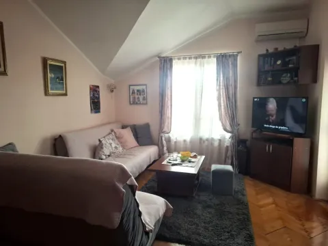 Sale, two bedroom apartment, 72m², Seljanovo, Tivat - image 2