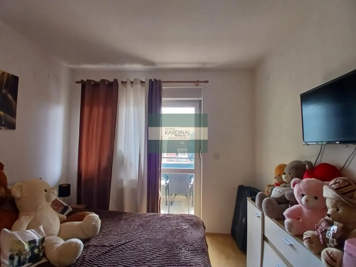 Prodaja, trosoban stan, 79m², Centar, Jagodina