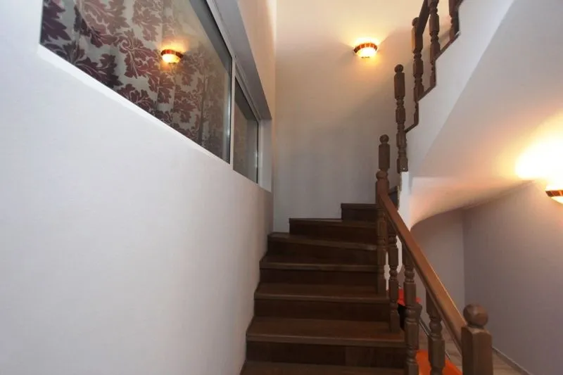 Sale, house, 278m², Utjeha, Bar