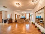 Rent, house, 560m², Begovina, Danilovgrad - image 13