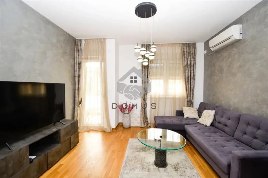 Rent, one bedroom apartment, 45m², City Kej, Podgorica