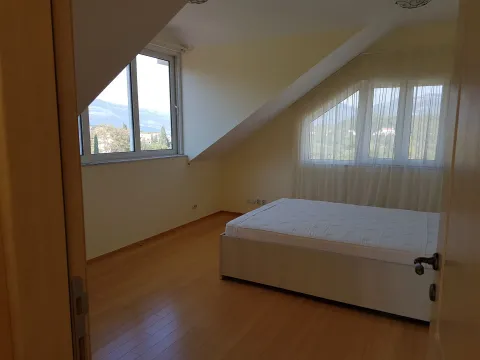 Prodaja, stan, 95m², Tivat, Crna Gora - image 8