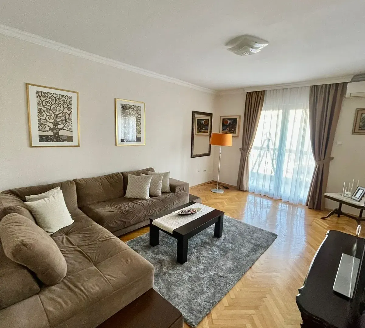 Rent, apartment, 87m², Centar, Podgorica