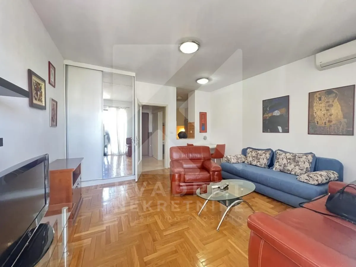 Rent, studio apartment, 31m², Preko Morače, Podgorica