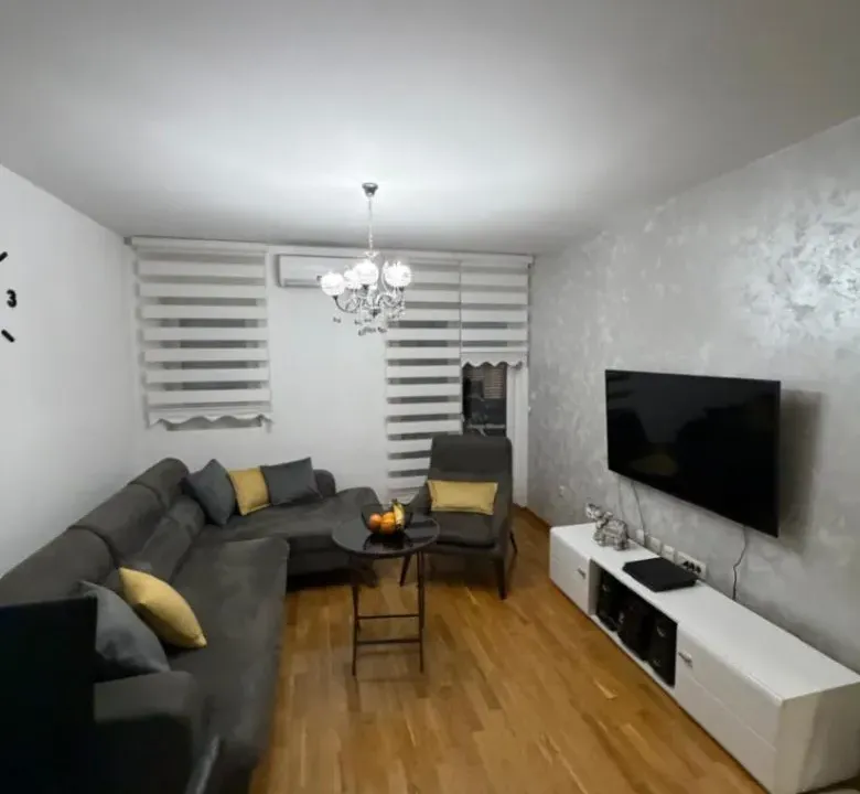 Prodaja, jednosoban stan, 42m², Stari Aerodrom, Podgorica