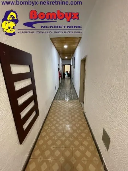 Prodaja, kuća, 500m², Beočin, Srbija