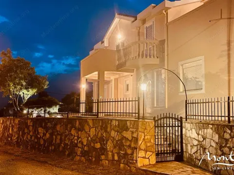 Prodaja, kuća, 270m², Kotor, Crna Gora - image 4