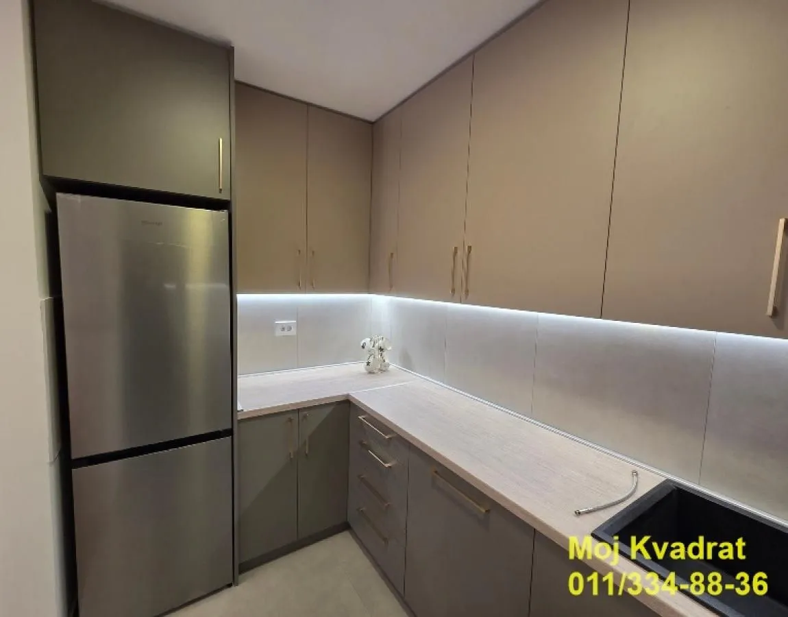 Izdavanje, dvosoban stan, 66m², Zemun Gornji Grad, Zemun Sve Podlokacije