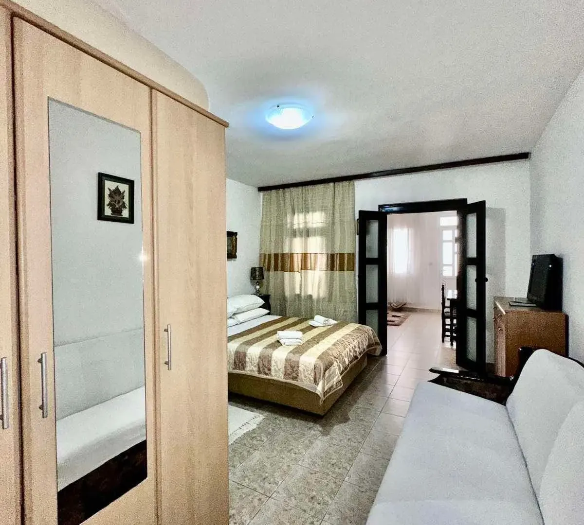 Sale, one bedroom apartment, 75m², Sveti Stefan, Budva