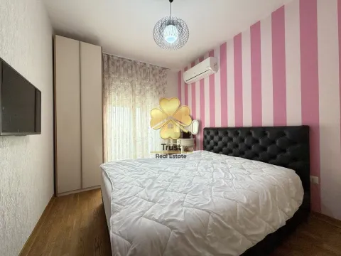 Rent, two bedroom apartment, 95m², City Kvart, Podgorica - image 13