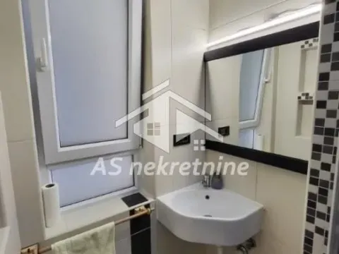 Rent, two bedroom apartment, 45m², Stari Grad, Beograd - image 13