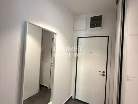 Izdavanje, dvosoban stan, 57m², Vračar Sve Podlokacije, Beograd - image 10