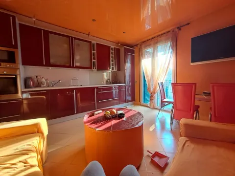 Rent, two bedroom apartment, 54m², Risan, Kotor - image 8