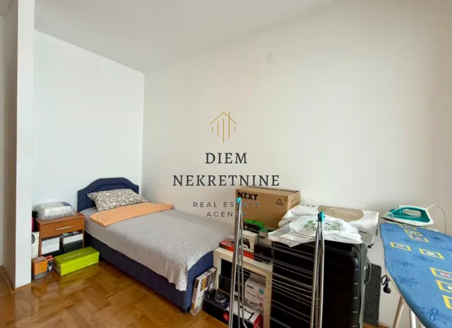 Sale, two bedroom apartment, 76m², Centar, Bar